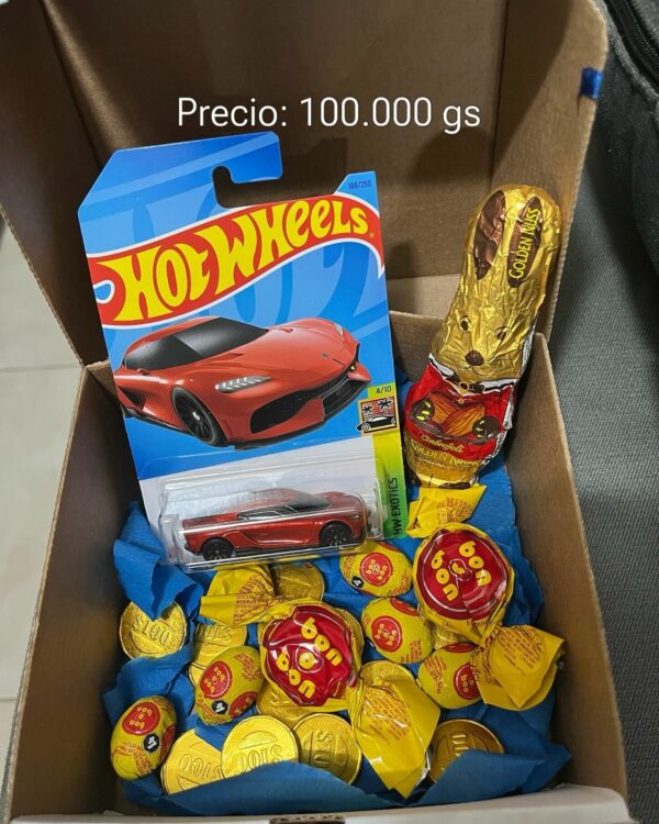 CAJITAS DE REGALO DE AUTITO HOTWHEELS