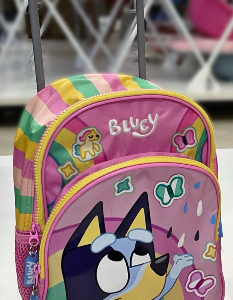 MOCHILA CON RUEDITA DE BLUEY